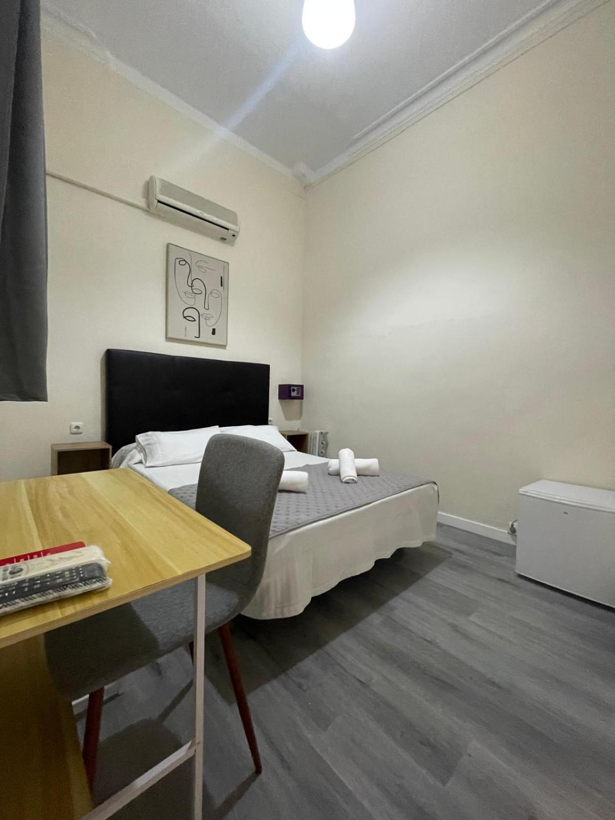 Balmes Centro Guest house