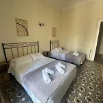 Hostal Balmes Centro